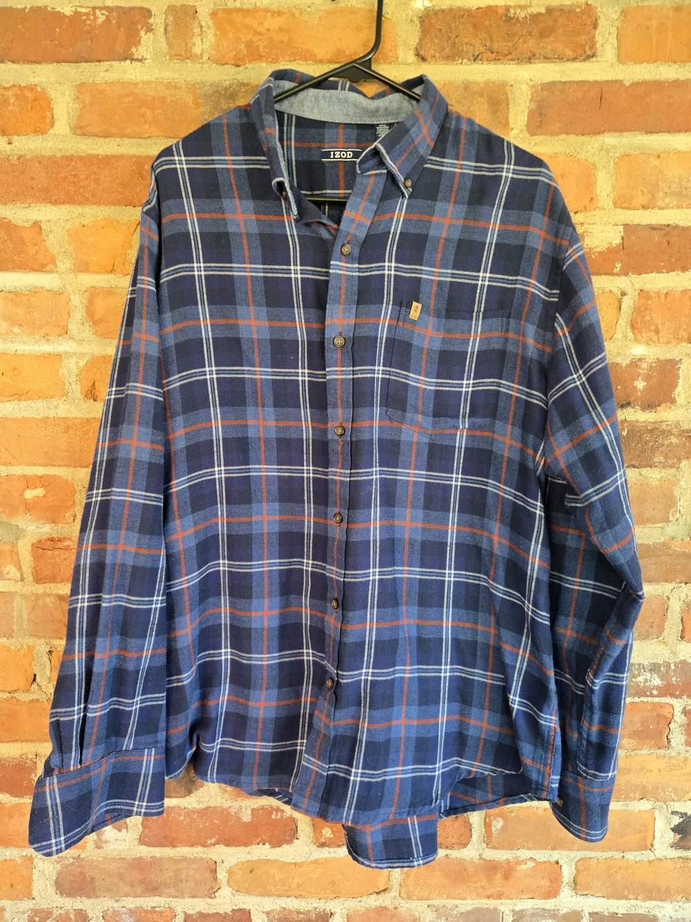 IZOD Men's Navy Plaid Button-Down Shirt